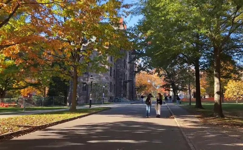 去东京大学留学一年花费？